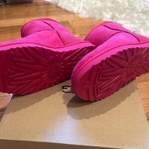 Ugg classic mini II